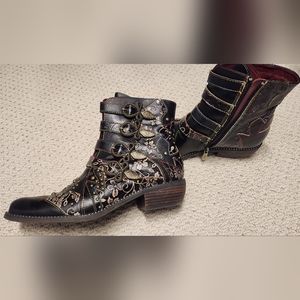 L'Artiste Spring Step Booties SZ 8.5